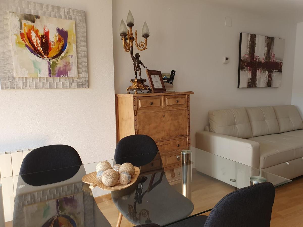 Centro Zaragoza, Con Parking Incluido Apartment Luaran gambar
